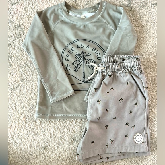 Rylee & Cru rashguard + boardshorts, size 2-3y - Picture 1 of 5